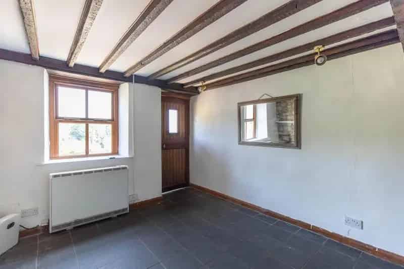 1 Bedroom Cottage for Sale - Character Stone Cottage with Breathtaking Views