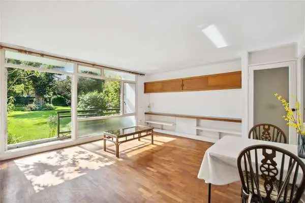 Queen's Court, Queen's Ride, Barnes, London, SW13 0HY | Property for sale | Savills