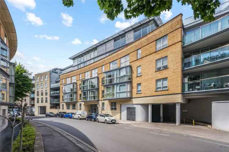 2 Bedroom Clifton Village Apartment with Parking and Balcony