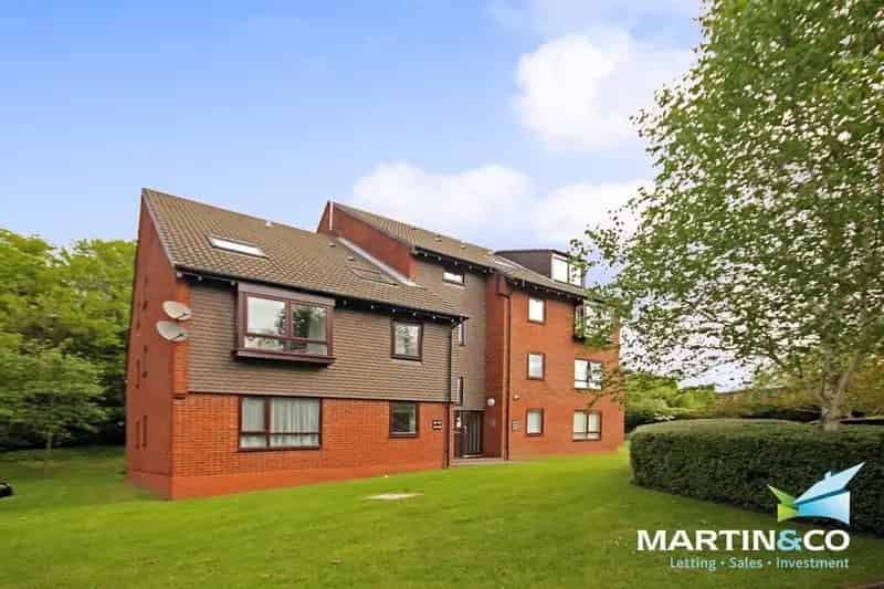 1 Bedroom Ground Floor Flat Near Harborne High Street and QE Hospital