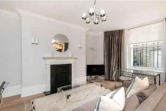 Flat to rent in Welbeck Street, Marylebone, London W1G