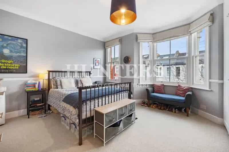 4 Bedroom House For Sale Near Queens Park