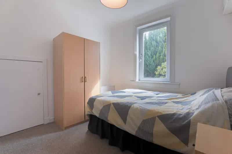 2 Bedroom Flat To Rent Available 18062025