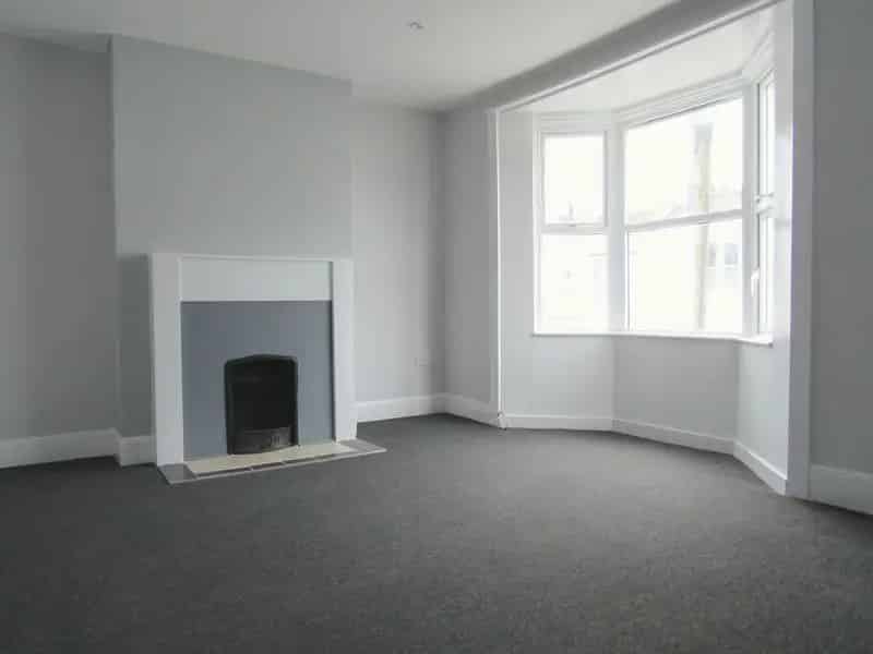 2 Bedroom House to Rent Clifton Conservation Area