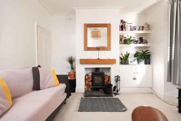 3 Bedroom Victorian Terrace House For Sale
