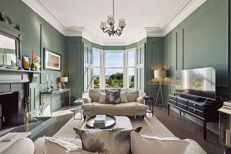Stunning Lower Conversion Helensburgh Exceptional Living Space