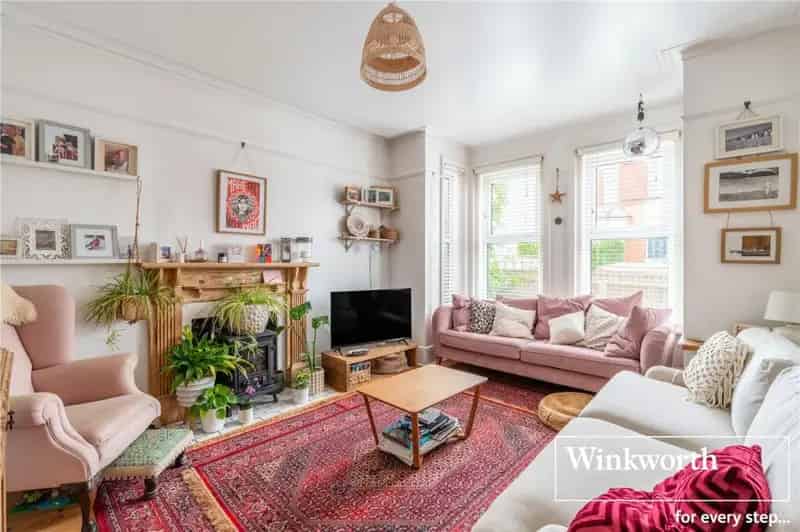 3 Bedroom Detached House Southbourne