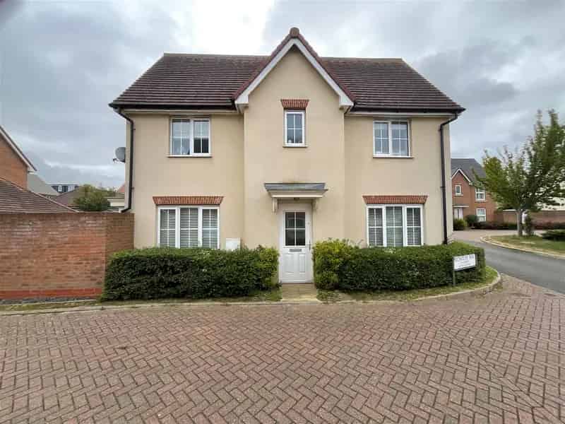 3 Bedroom End Terrace House for Sale Sholden Fields