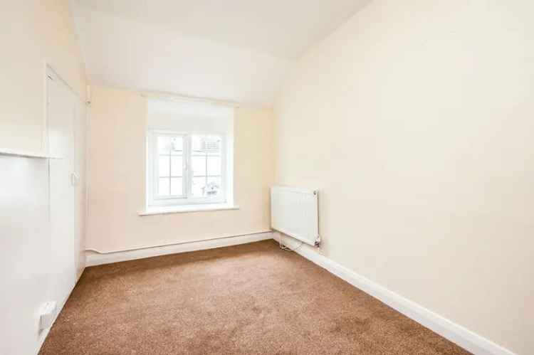 3 Bedroom Mid Terrace House for Sale Gristhorpe North Yorkshire