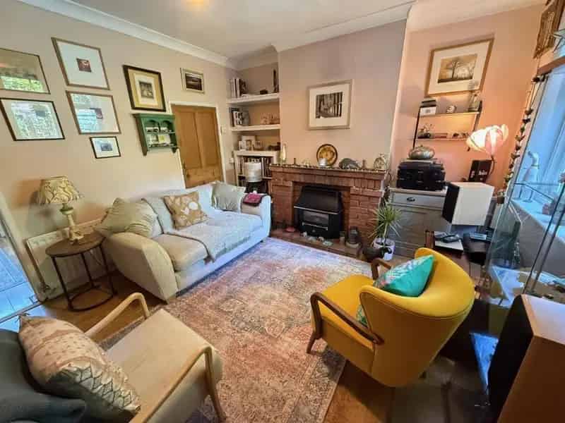 2 Bed House for Sale in Stourbridge