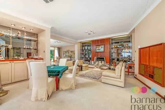 Six Bedroom Detached House For Sale