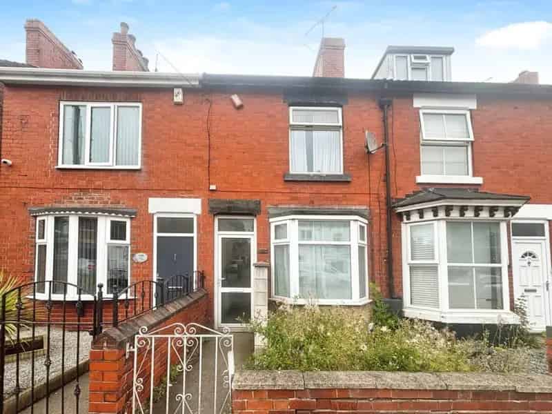 2 bedroom House
 For Sale