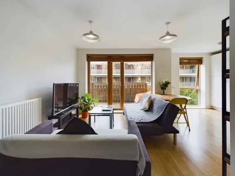 1 Bedroom Flat for Sale near Battersea Park and Power Station
