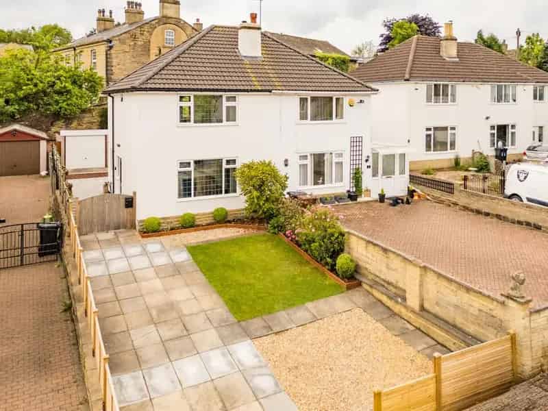 2 Bedroom Semi-Detached House for Sale