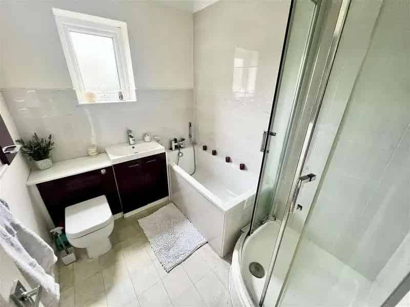 1 bed flat for sale