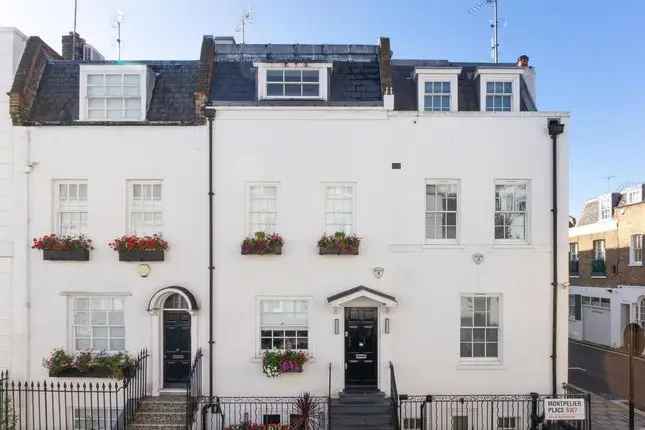 Luxury 4-Bedroom Terraced House for Sale in Knightsbridge