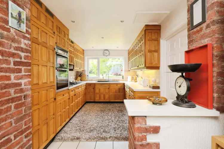 Four Bedroom Detached House Near Bassetlaw Hospital Worksop
