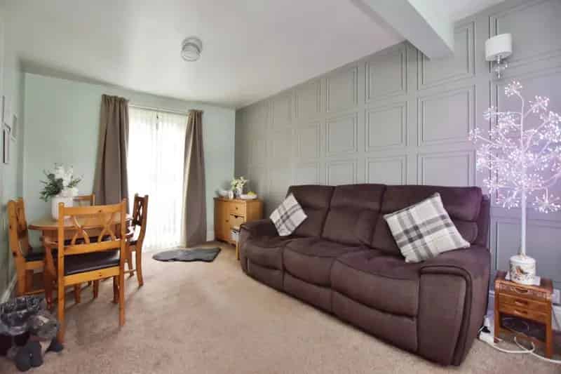 4 Bedroom House for Sale in Headley Park