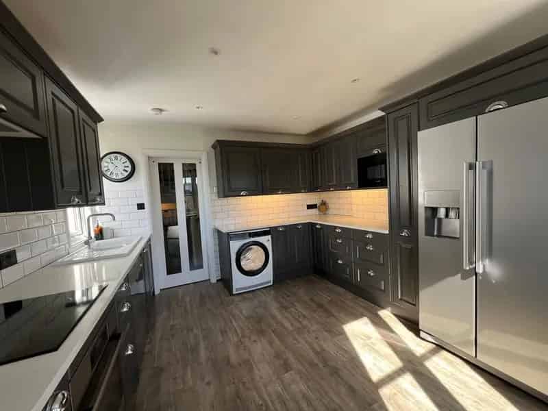 4 Bedroom Maisonette for Sale in Preston Park