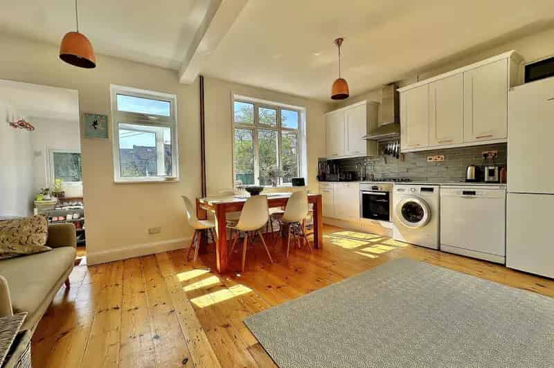 3 Bedroom Terraced House for Sale Camden Larkhall