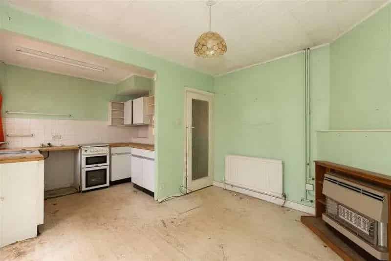 3 Bed Terrace House For Sale - Modernisation Required