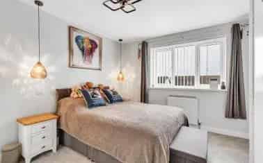 Charming 2-Bedroom Mid-Terrace House in Honiton