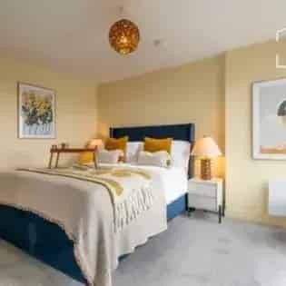 2 Bedroom 224m² Birmingham Flat Luxury Amenities Parking