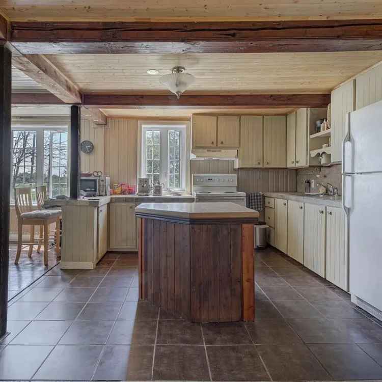 Charming Century Home near Joliette