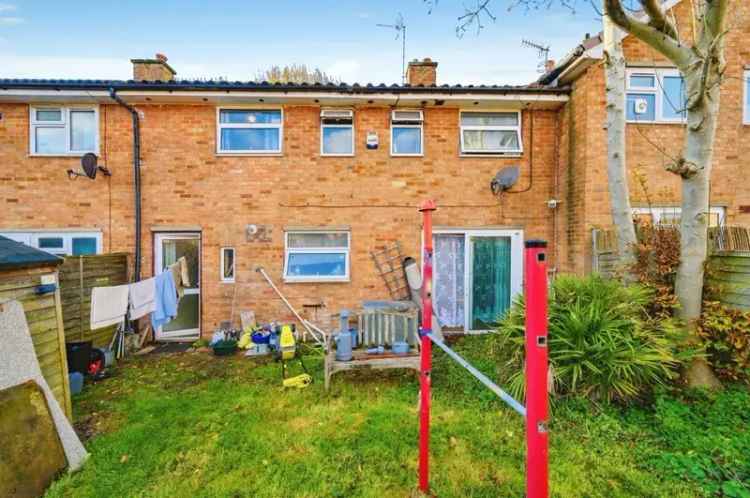 House For Sale in Hobletts Road, Dacorum, England