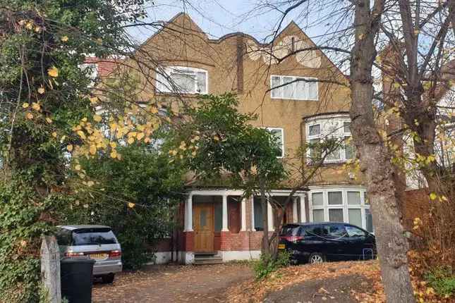 Semi Detached House for Sale Warwick Grove London E5