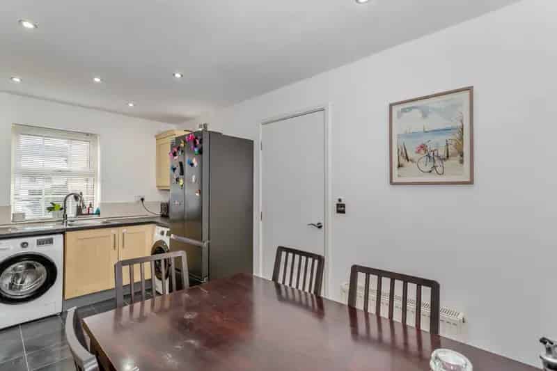 3 Bedroom Townhouse House to Rent