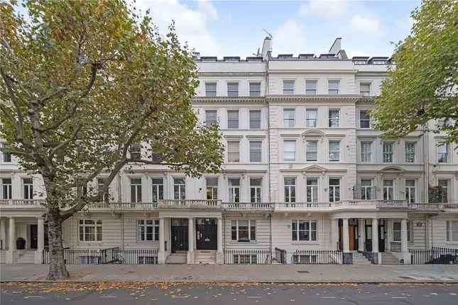 Flat for sale in Queen's Gate, London SW7