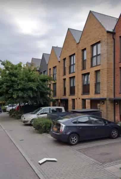 3 Bedroom Townhouse with Garden and Drive