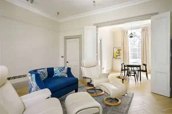 Canonbury Square Apartment For Sale