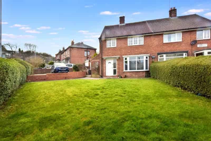 Corner Plot Semi-detached Family Home Near Schools and Parks