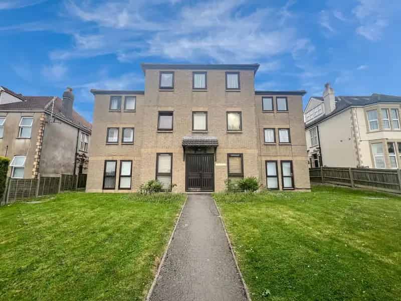 1 Bedroom Apartment for Sale