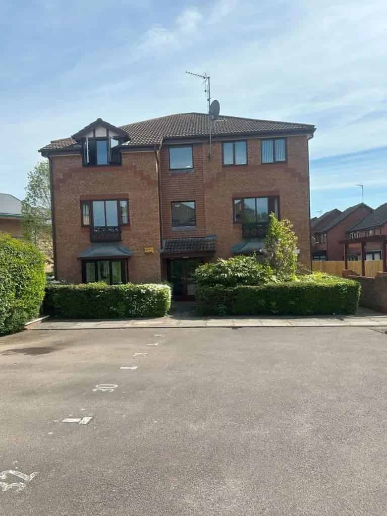 2 Bedroom Flat to Rent
