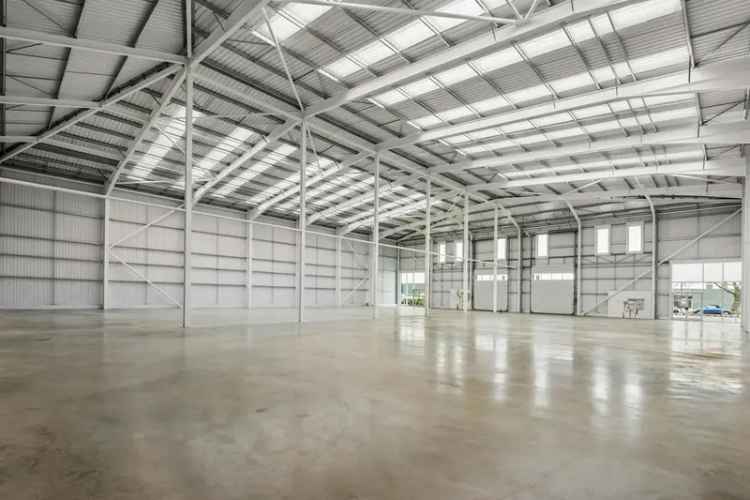 Brand New Warehouse Unit To Let Norwich - EV Charging PV Panels