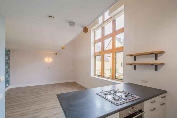 2 Bedroom Apartment to Rent in Bath