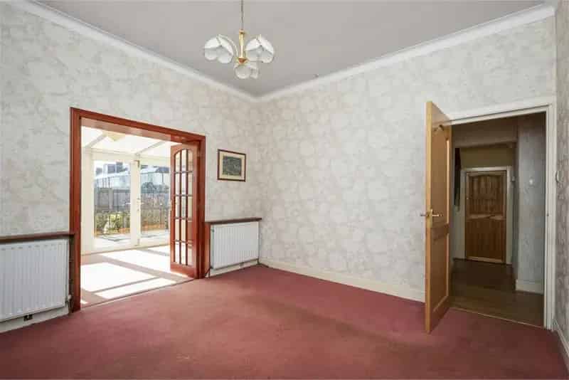3 Bed Detached Bungalow Saughtonhall Modernisation Potential