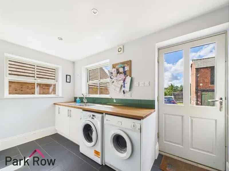 4 Bed Victorian House for Sale Ample Parking Garden Outbuilding