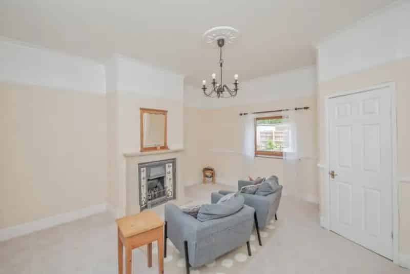 2 Bedroom End Terrace House for Sale Near Birkenshaw Primary School