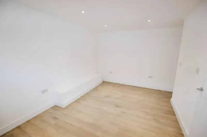 1 Bedroom Flat To Let Bell Street Brand New Modern Parking Internet