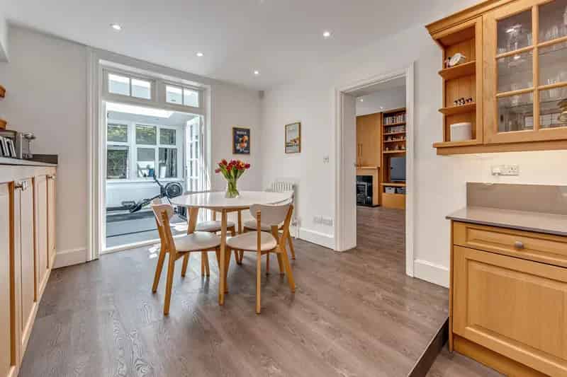 5 Bedroom Detached House for Sale Aldenham Avenue Radlett