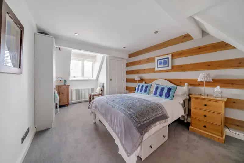 4 Bedroom Detached House Cold Ash