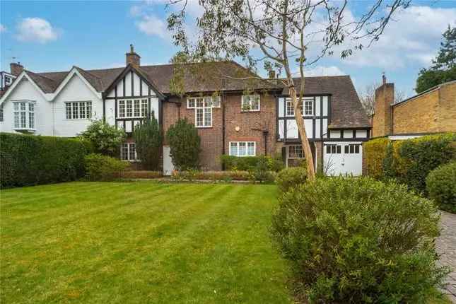 3 Bedroom Semi-Detached House Ham Richmond TW10