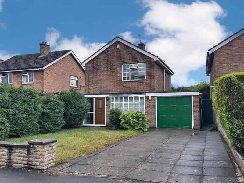 3 Bedroom Detached House for Sale in Allestree
