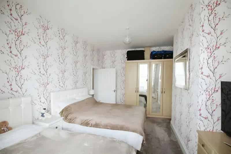 2 Bedroom Flat for Sale in Rhyl