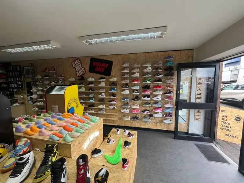 Commercial Building Investment Opportunity