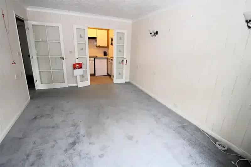 1 Bedroom Retirement Flat for Sale in Swanley